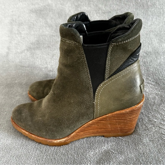 Sorel After Hours Chelsea Ankle Boots Sz 8.5 - Picture 2 of 6